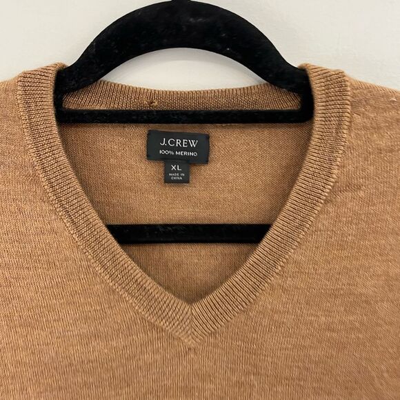 J. Crew Merino wool V-neck sweater Men’s XL - Picture 8 of 11